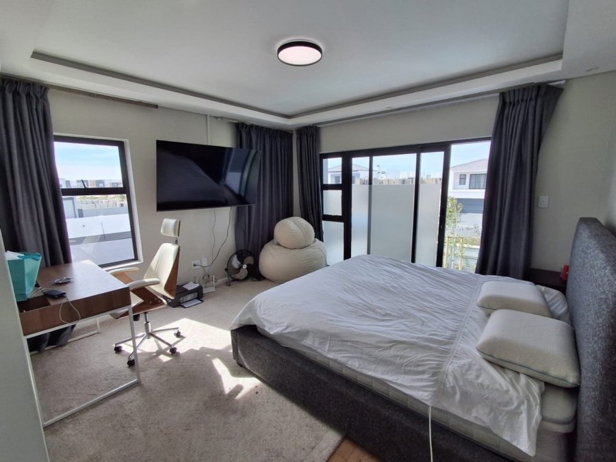 4 Bedroom Property for Sale in Sandown Western Cape
